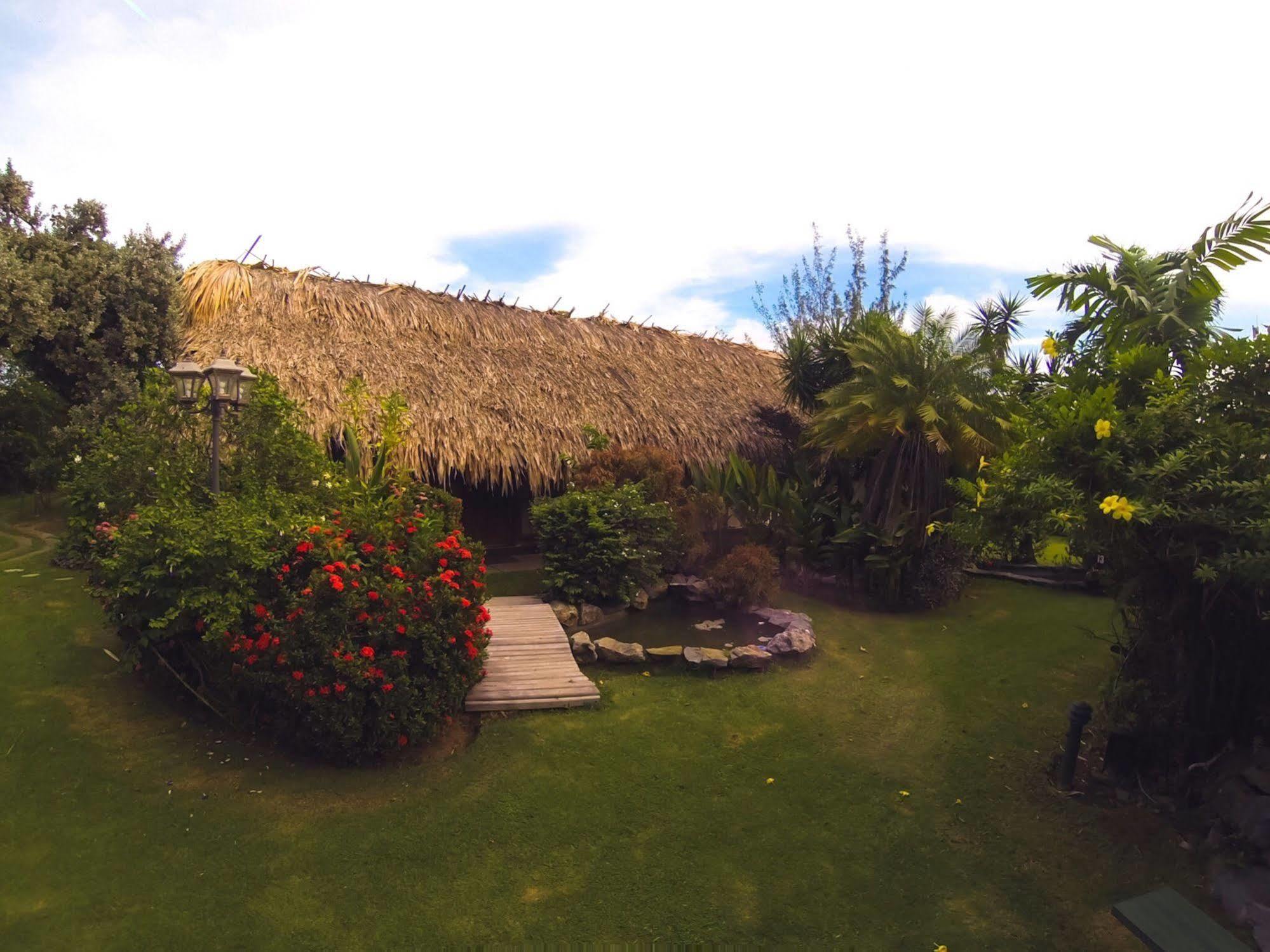 Kariwak Village Holistic Haven Crown Point Exteriör bild